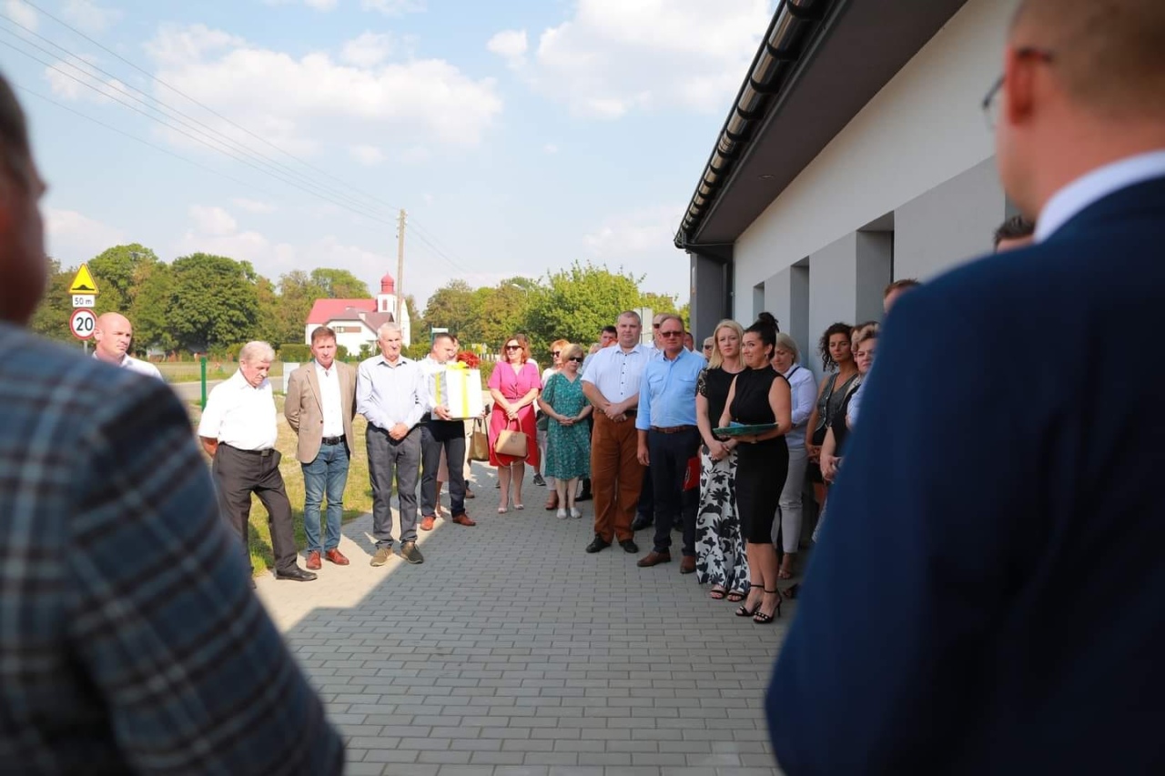 Uroczyste otwarcie nowej świetlicy wiejskiej w Przytułach Starych [05.09/2024] - zdjęcie #18 - eOstroleka.pl