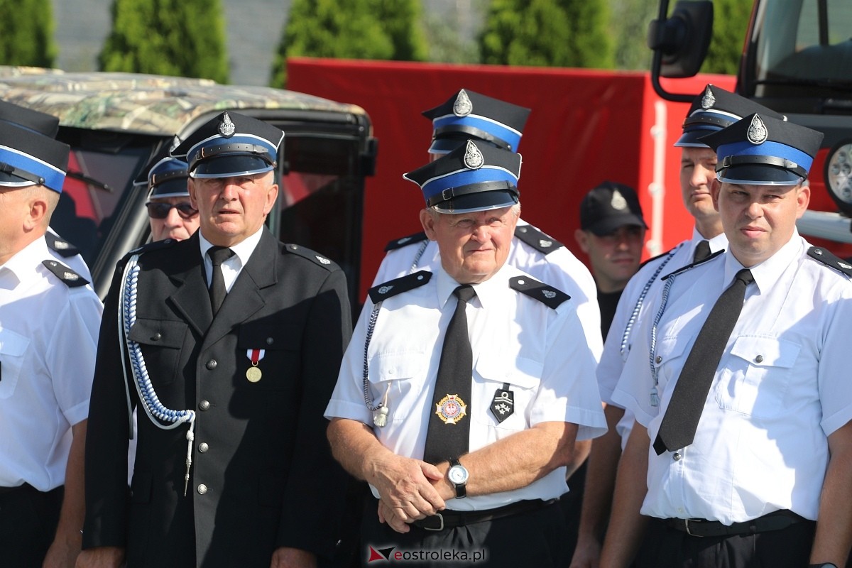 Nowy wóz strażacki dla OSP Rzekuń [07.09.2024] - zdjęcie #37 - eOstroleka.pl