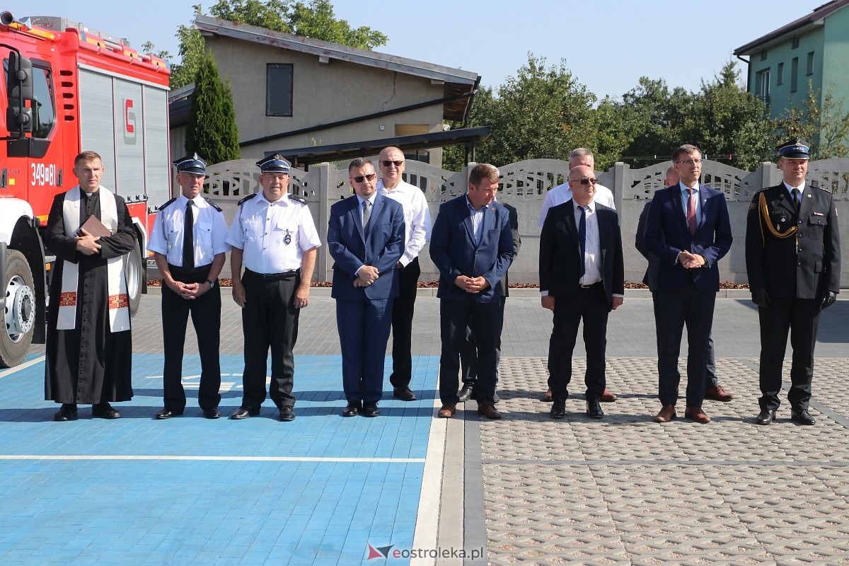 Nowy wóz strażacki dla OSP Rzekuń [07.09.2024] - zdjęcie #9 - eOstroleka.pl