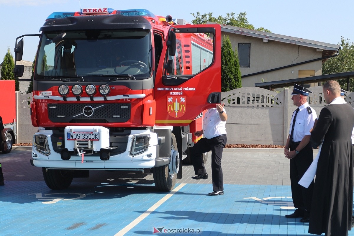 Nowy wóz strażacki dla OSP Rzekuń [07.09.2024] - zdjęcie #5 - eOstroleka.pl