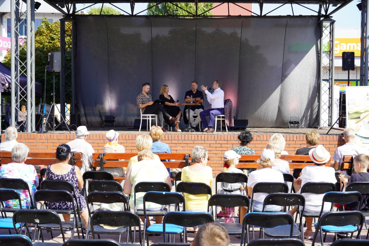 Kawa z gwiazdą w ramach Festiwalu Muzycznego “Ostrołęckie Operalia” [07.09.2024] - zdjęcie #15 - eOstroleka.pl