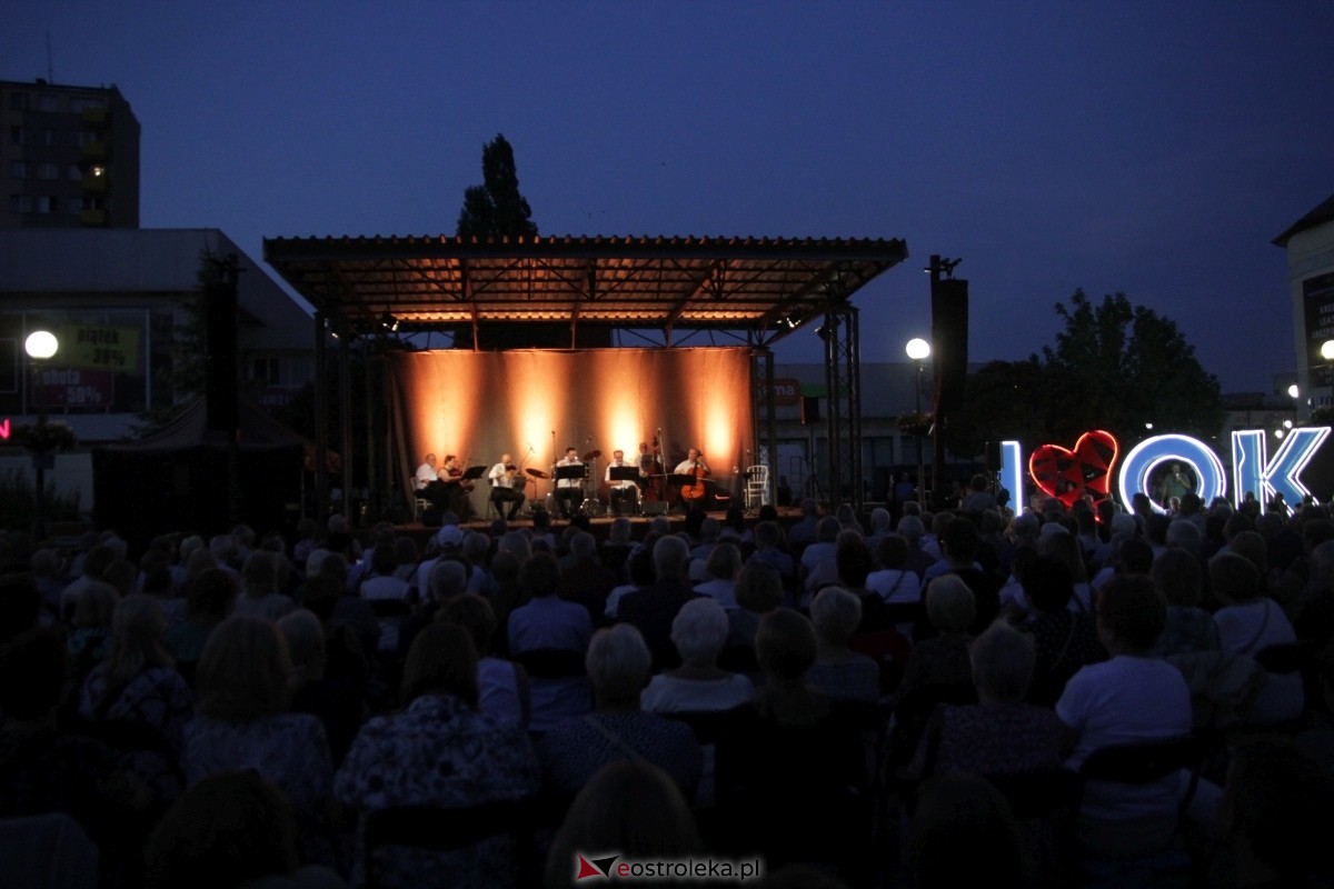 IX Festiwal Muzyczny Ostrołęckie Operalia - koncert na Placu Wolności w Ostrołęce [07.09.2024] - zdjęcie #43 - eOstroleka.pl