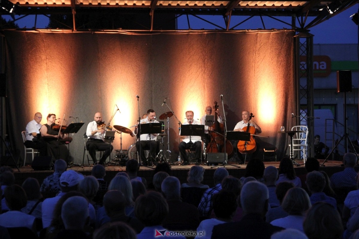 IX Festiwal Muzyczny Ostrołęckie Operalia - koncert na Placu Wolności w Ostrołęce [07.09.2024] - zdjęcie #41 - eOstroleka.pl