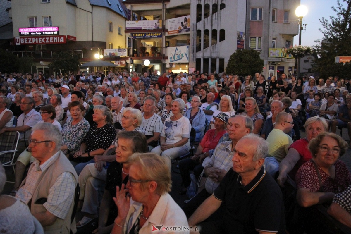 IX Festiwal Muzyczny Ostrołęckie Operalia - koncert na Placu Wolności w Ostrołęce [07.09.2024] - zdjęcie #32 - eOstroleka.pl