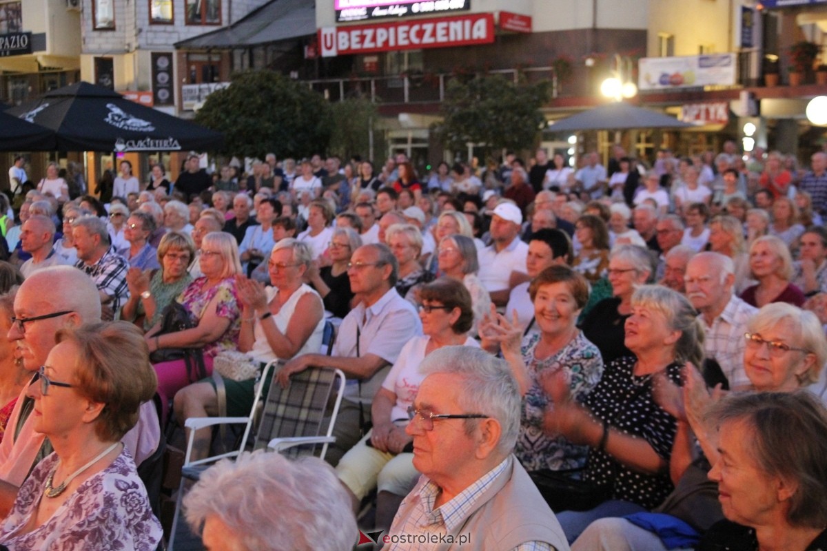 IX Festiwal Muzyczny Ostrołęckie Operalia - koncert na Placu Wolności w Ostrołęce [07.09.2024] - zdjęcie #30 - eOstroleka.pl