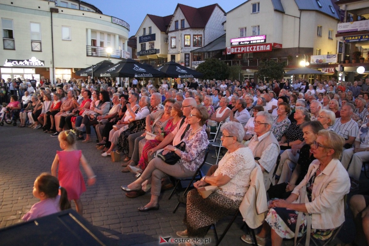IX Festiwal Muzyczny Ostrołęckie Operalia - koncert na Placu Wolności w Ostrołęce [07.09.2024] - zdjęcie #29 - eOstroleka.pl
