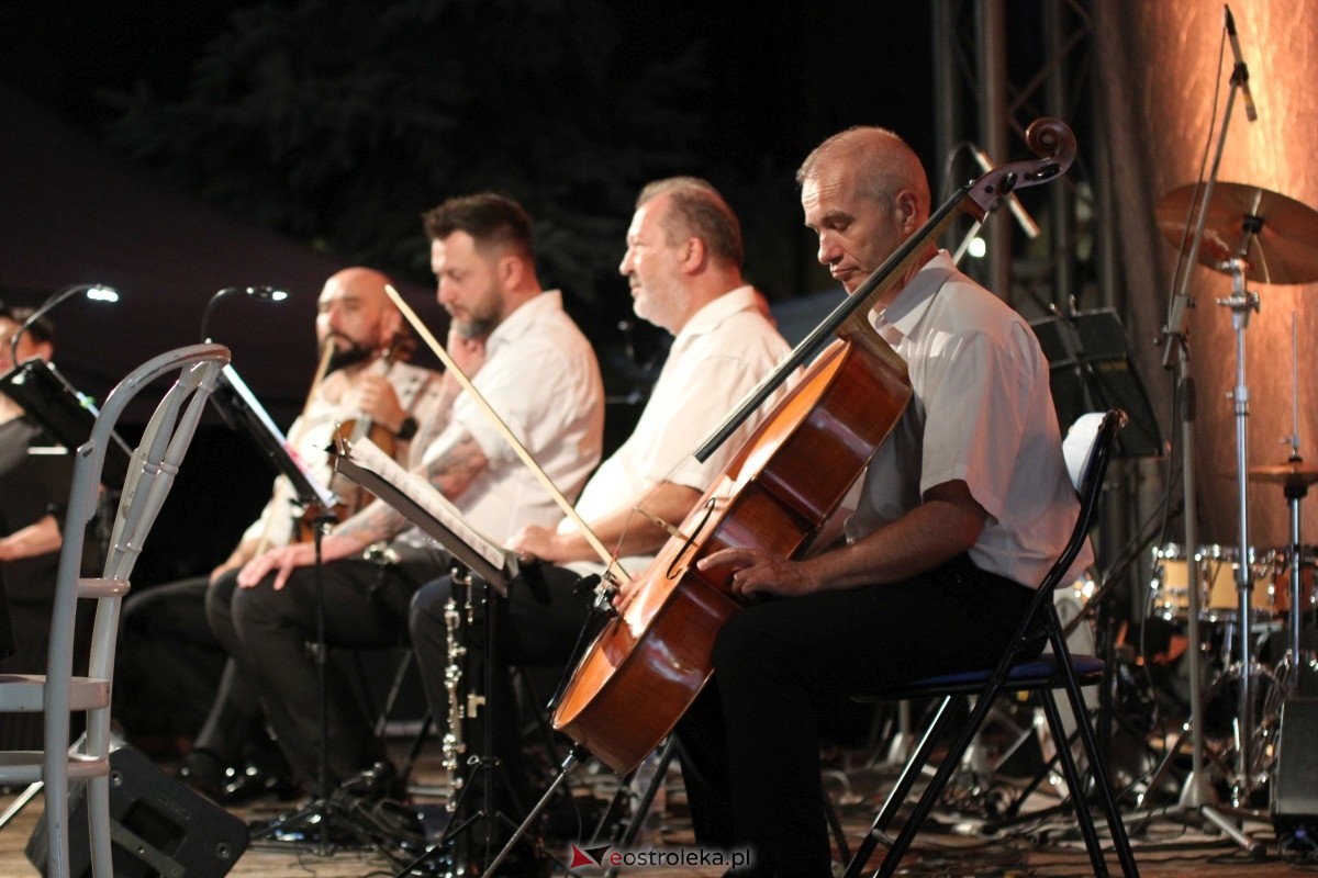 IX Festiwal Muzyczny Ostrołęckie Operalia - koncert na Placu Wolności w Ostrołęce [07.09.2024] - zdjęcie #10 - eOstroleka.pl