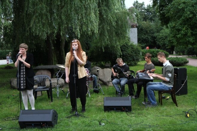 Recital:„Niespełnione obietnice” 28.07.2011 - zdjęcie #9 - eOstroleka.pl