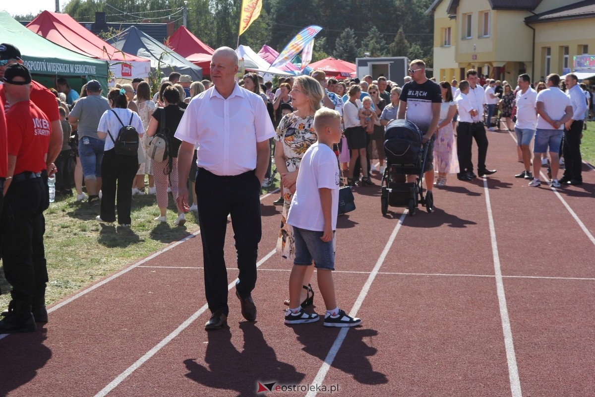 Dożynki parafialne w Piskach - koncert Mig [08.09.2024] - zdjęcie #258 - eOstroleka.pl