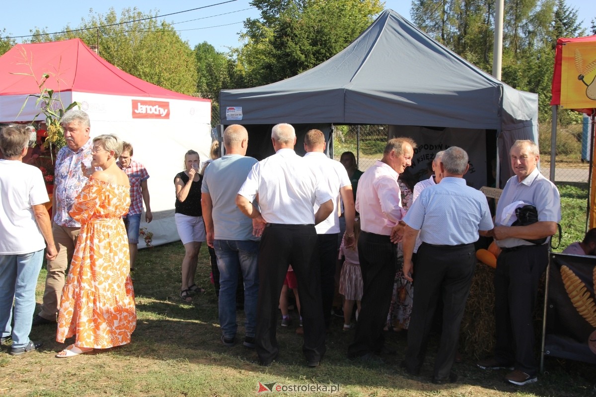 Dożynki parafialne w Piskach - koncert Mig [08.09.2024] - zdjęcie #204 - eOstroleka.pl