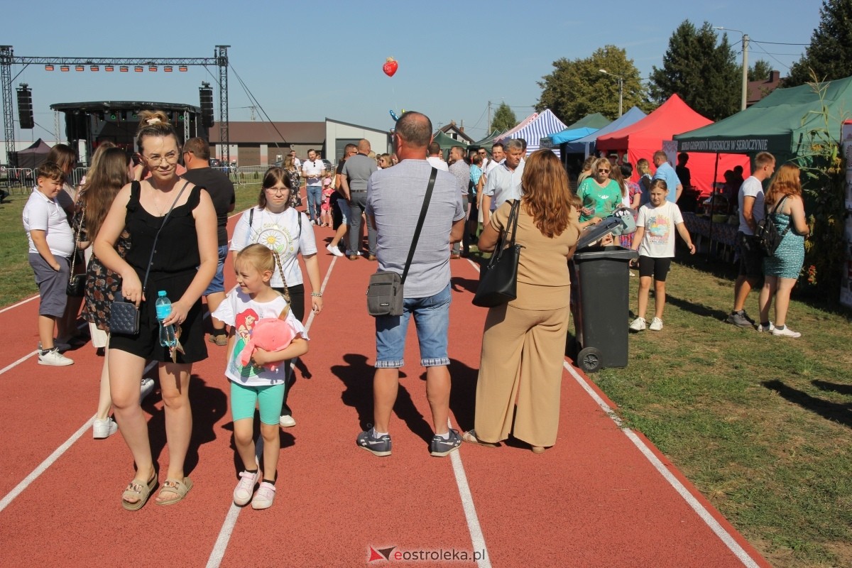 Dożynki parafialne w Piskach - koncert Mig [08.09.2024] - zdjęcie #202 - eOstroleka.pl