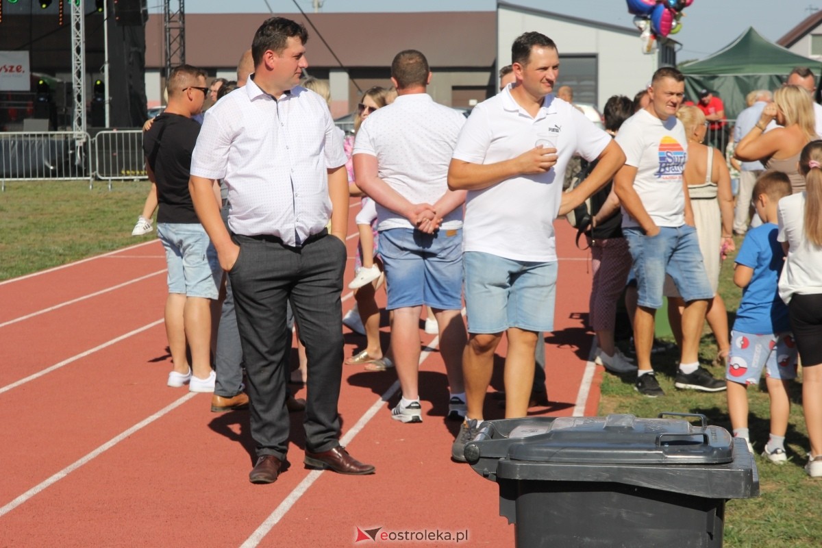 Dożynki parafialne w Piskach - koncert Mig [08.09.2024] - zdjęcie #200 - eOstroleka.pl