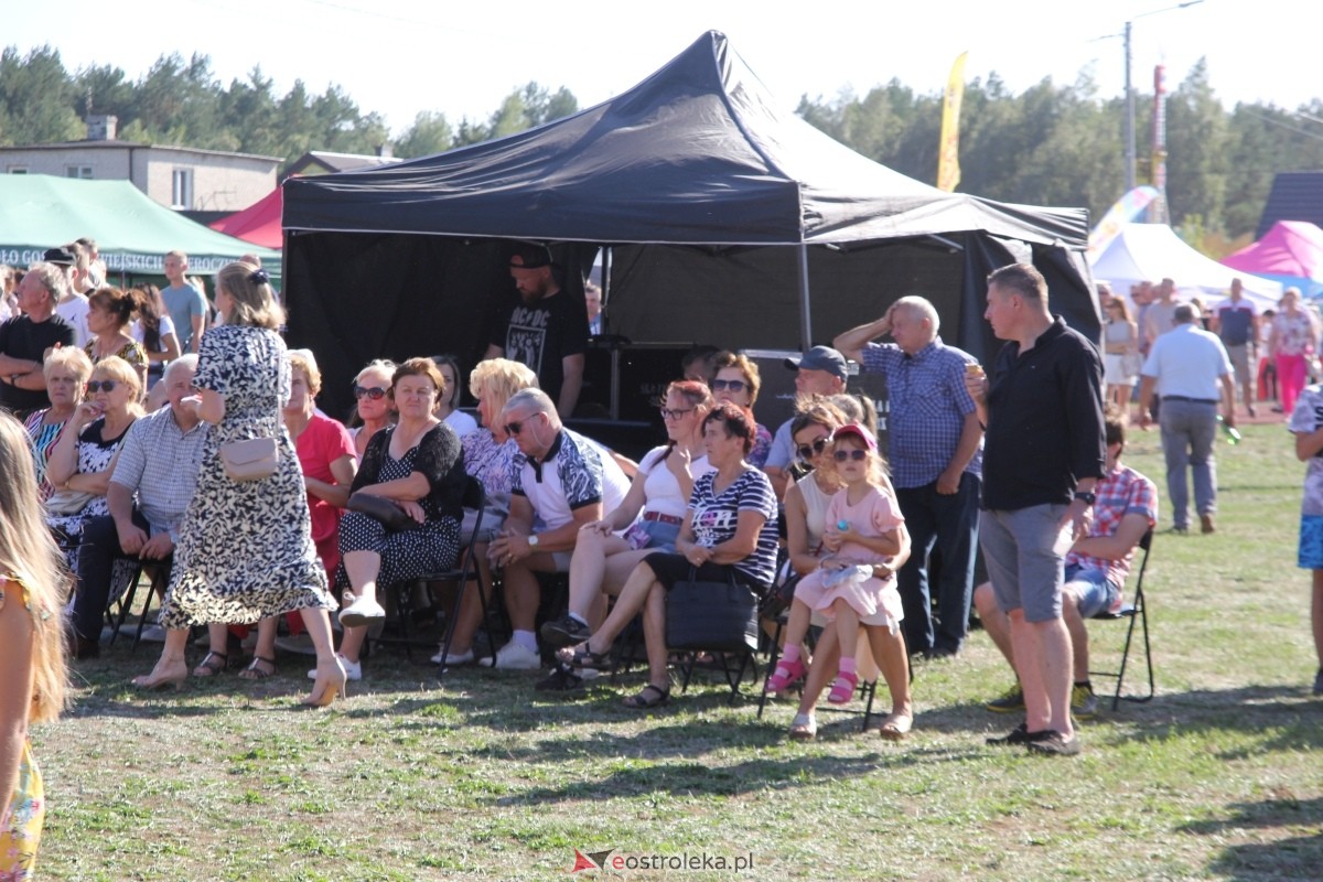 Dożynki parafialne w Piskach - koncert Mig [08.09.2024] - zdjęcie #145 - eOstroleka.pl