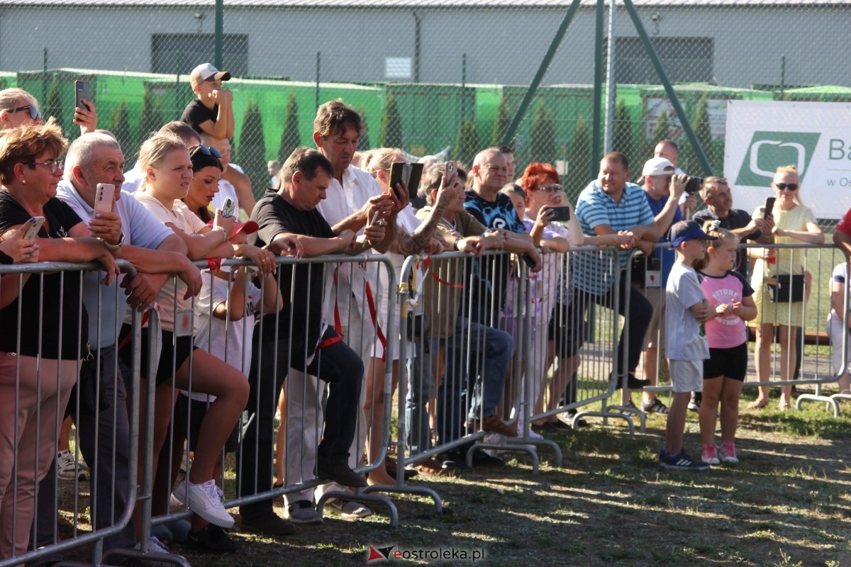 Dożynki parafialne w Piskach - koncert Mig [08.09.2024] - zdjęcie #141 - eOstroleka.pl
