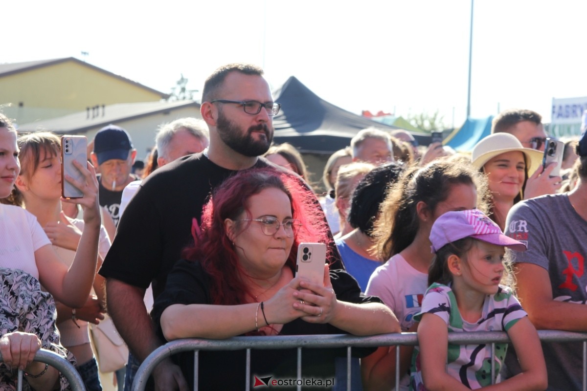 Dożynki parafialne w Piskach - koncert Mig [08.09.2024] - zdjęcie #138 - eOstroleka.pl