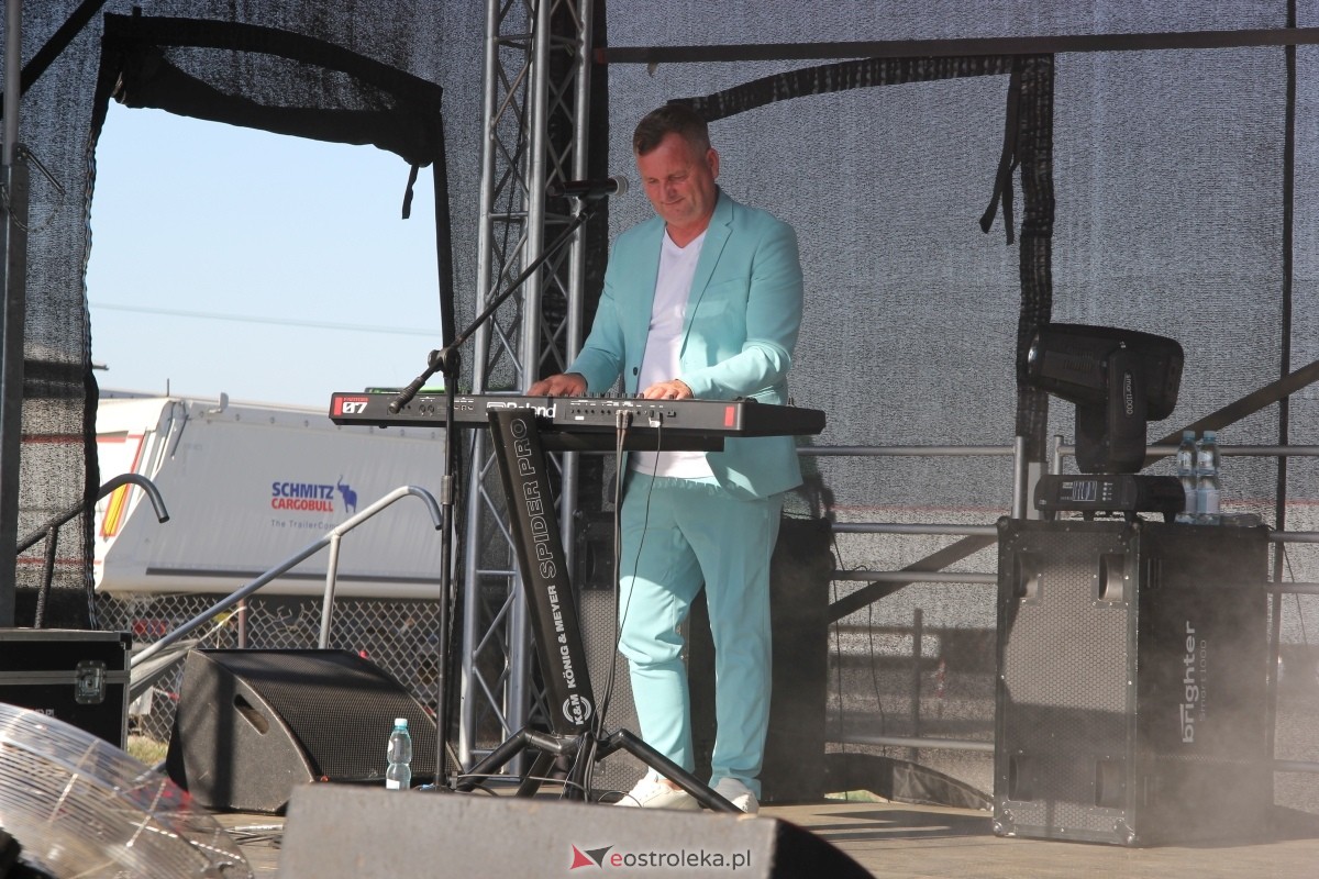 Dożynki parafialne w Piskach - koncert Mig [08.09.2024] - zdjęcie #131 - eOstroleka.pl