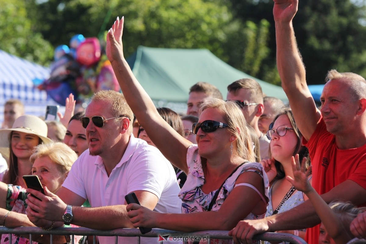 Dożynki parafialne w Piskach - koncert Mig [08.09.2024] - zdjęcie #96 - eOstroleka.pl