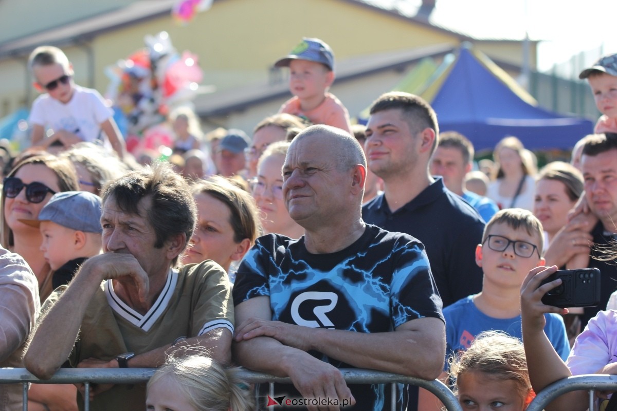 Dożynki parafialne w Piskach - koncert Mig [08.09.2024] - zdjęcie #84 - eOstroleka.pl