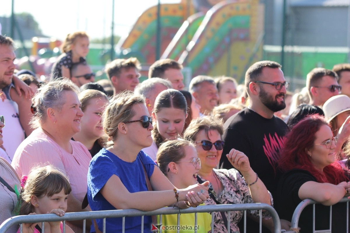 Dożynki parafialne w Piskach - koncert Mig [08.09.2024] - zdjęcie #34 - eOstroleka.pl