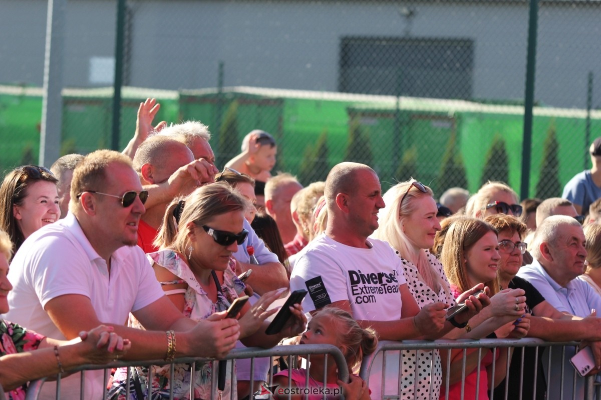 Dożynki parafialne w Piskach - koncert Mig [08.09.2024] - zdjęcie #30 - eOstroleka.pl