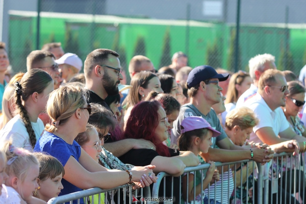 Dożynki parafialne w Piskach - koncert Mig [08.09.2024] - zdjęcie #25 - eOstroleka.pl