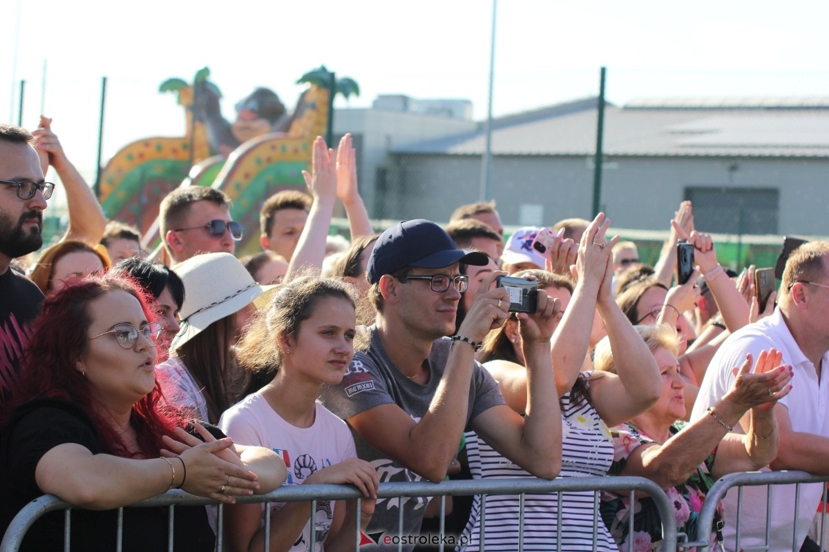Dożynki parafialne w Piskach - koncert Mig [08.09.2024] - zdjęcie #13 - eOstroleka.pl