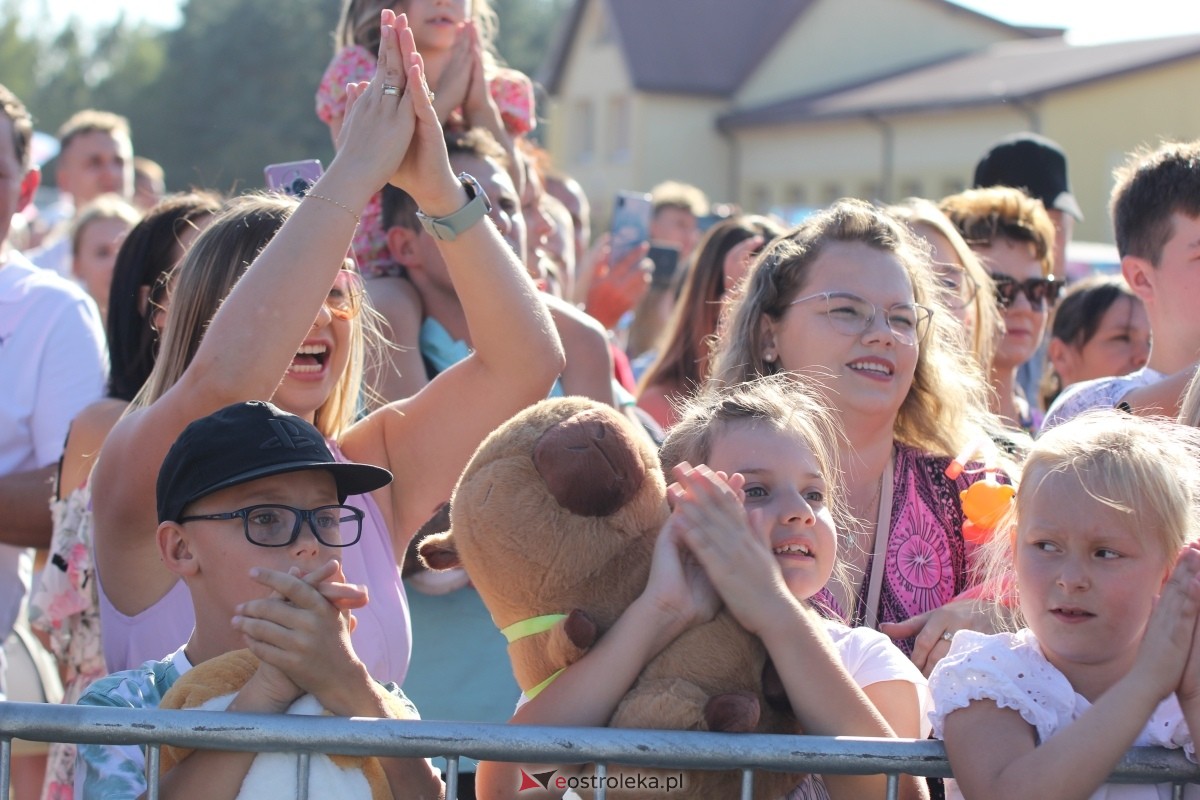 Dożynki parafialne w Piskach - koncert Mig [08.09.2024] - zdjęcie #10 - eOstroleka.pl