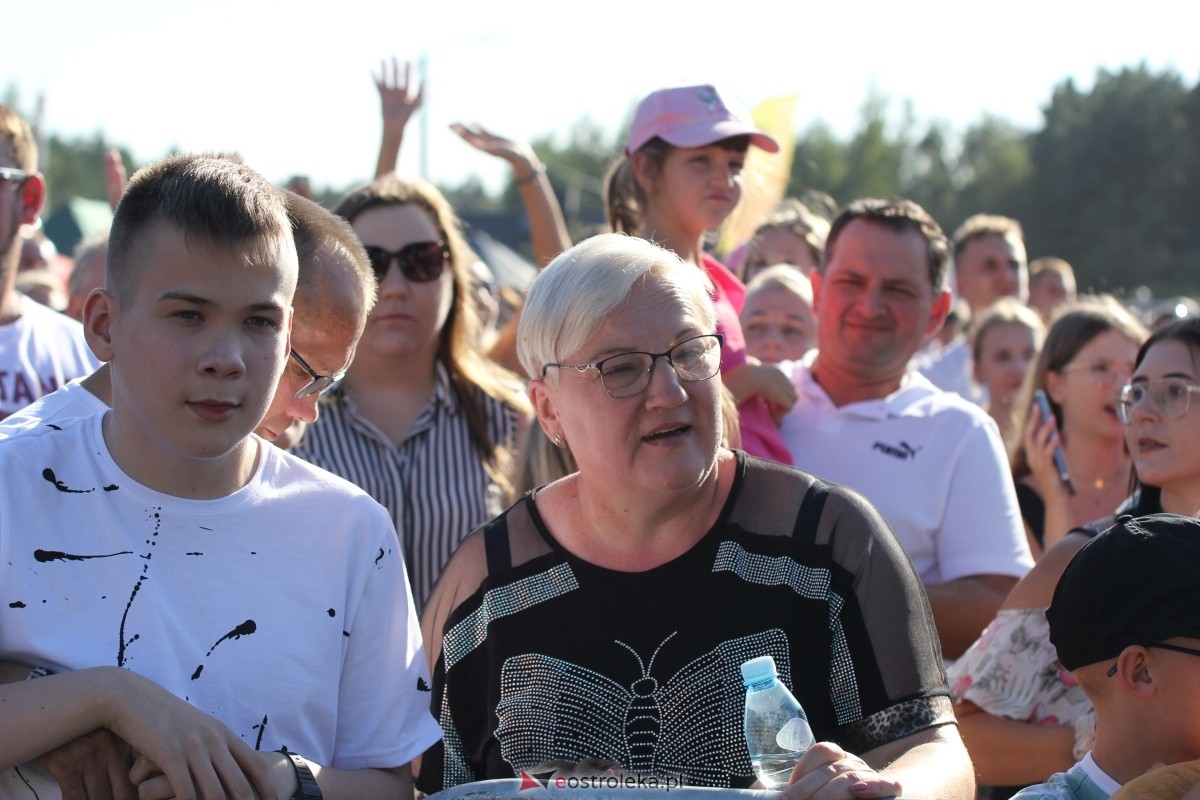 Dożynki parafialne w Piskach - koncert Mig [08.09.2024] - zdjęcie #8 - eOstroleka.pl