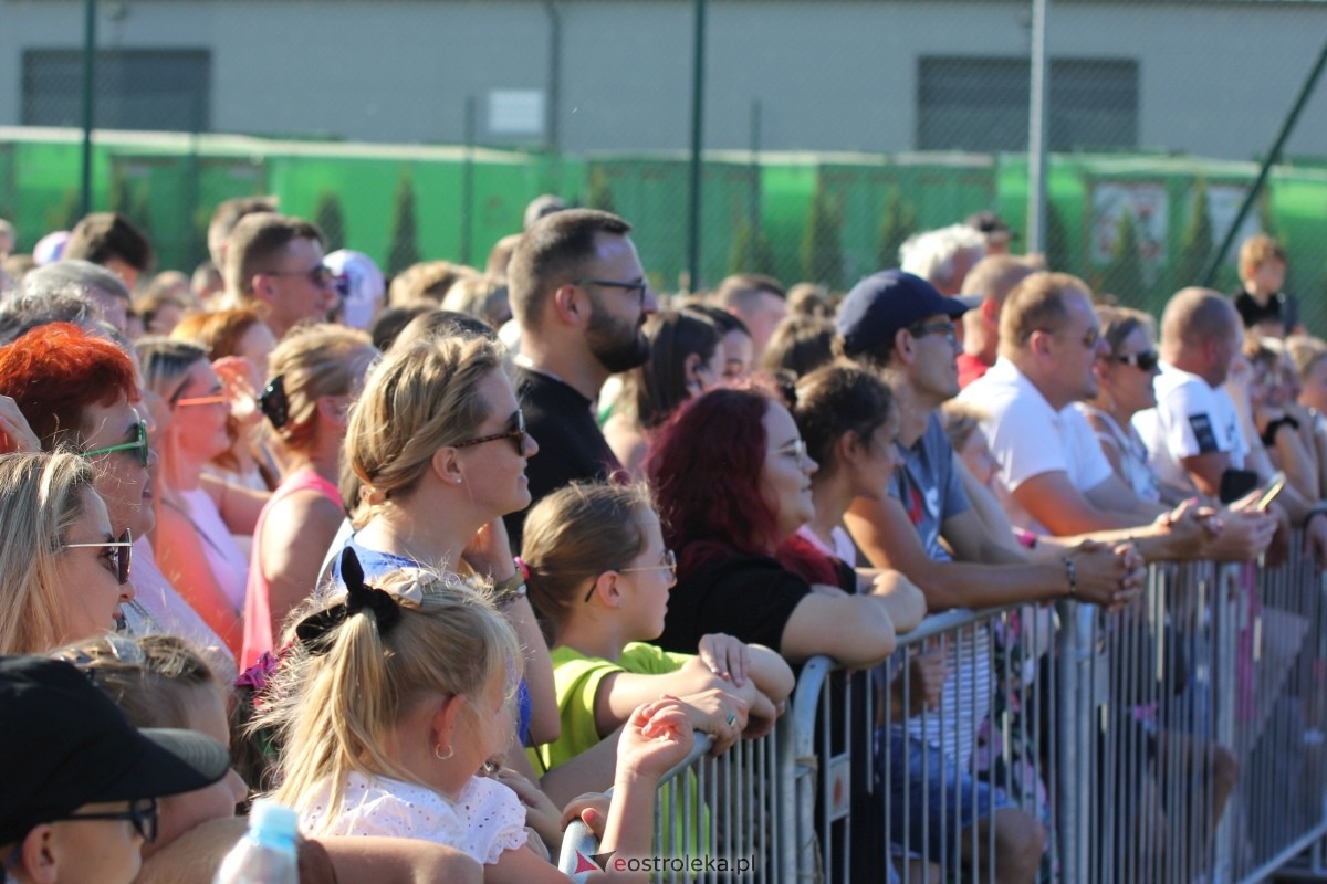 Dożynki parafialne w Piskach - koncert Mig [08.09.2024] - zdjęcie #1 - eOstroleka.pl