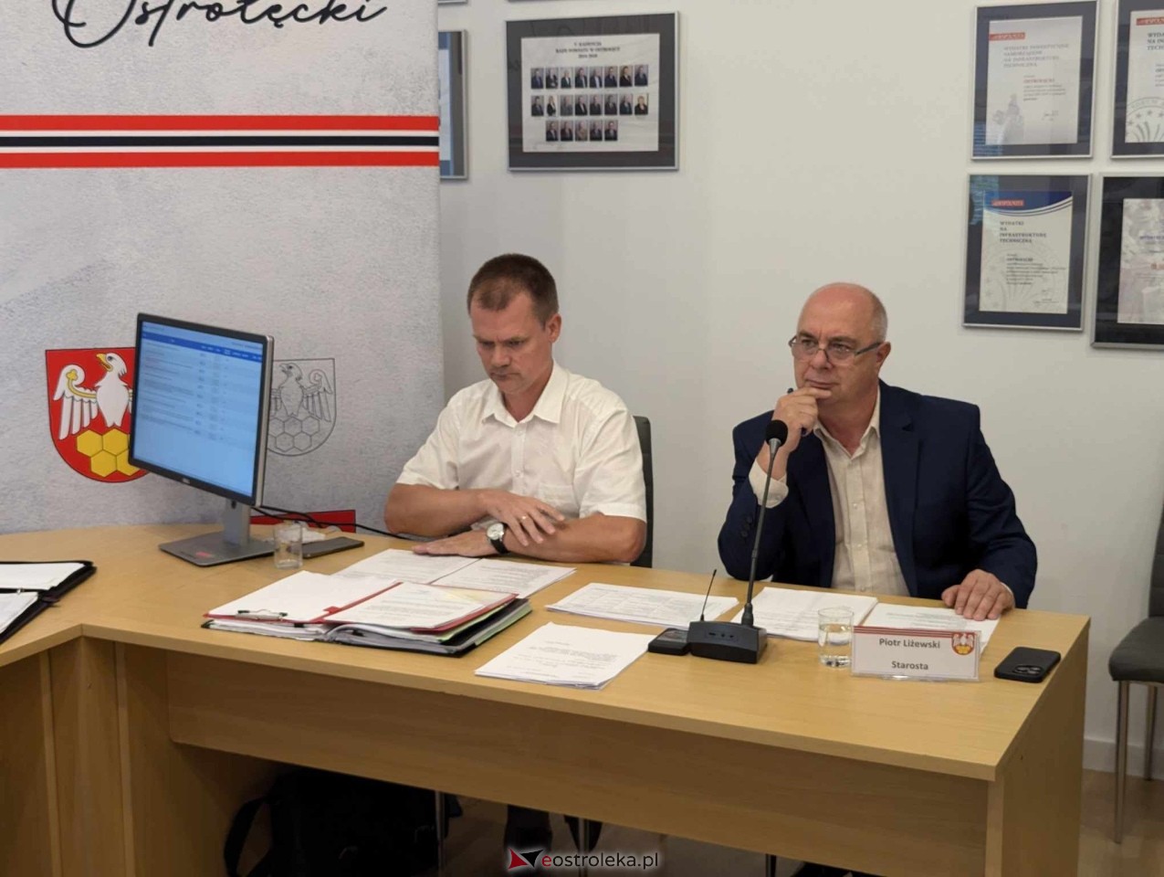 Sesja rady powiatu w Ostrołęce [10.09.2024] - zdjęcie #8 - eOstroleka.pl