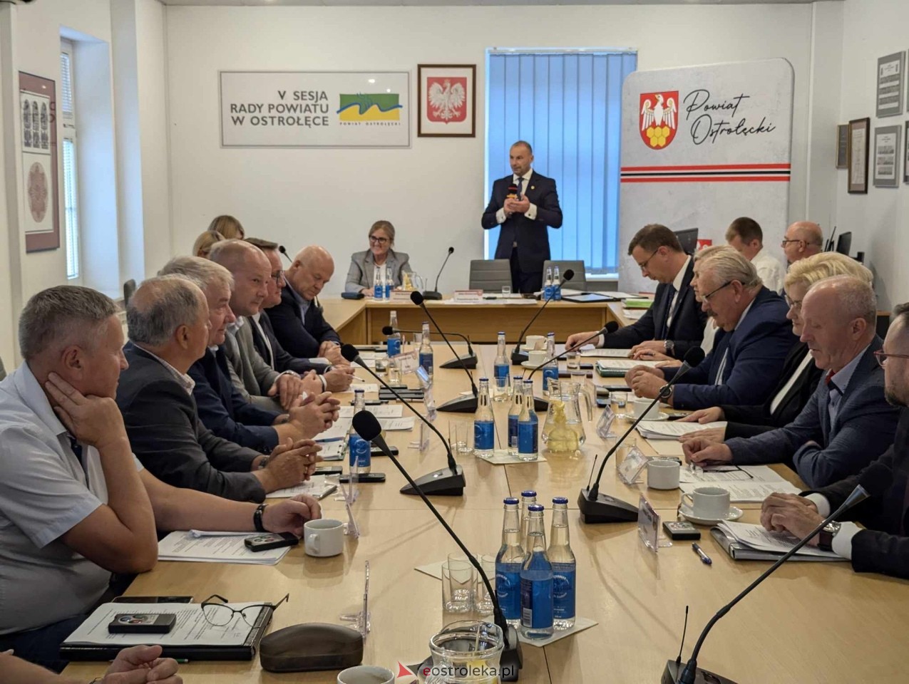 Sesja rady powiatu w Ostrołęce [10.09.2024] - zdjęcie #1 - eOstroleka.pl