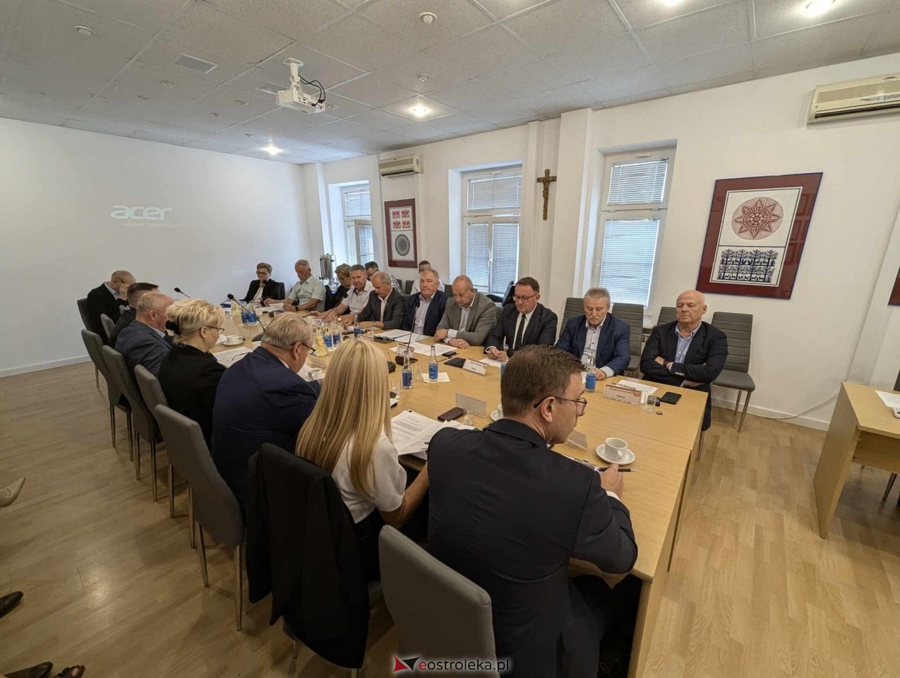 Sesja rady powiatu w Ostrołęce [10.09.2024] - zdjęcie #14 - eOstroleka.pl