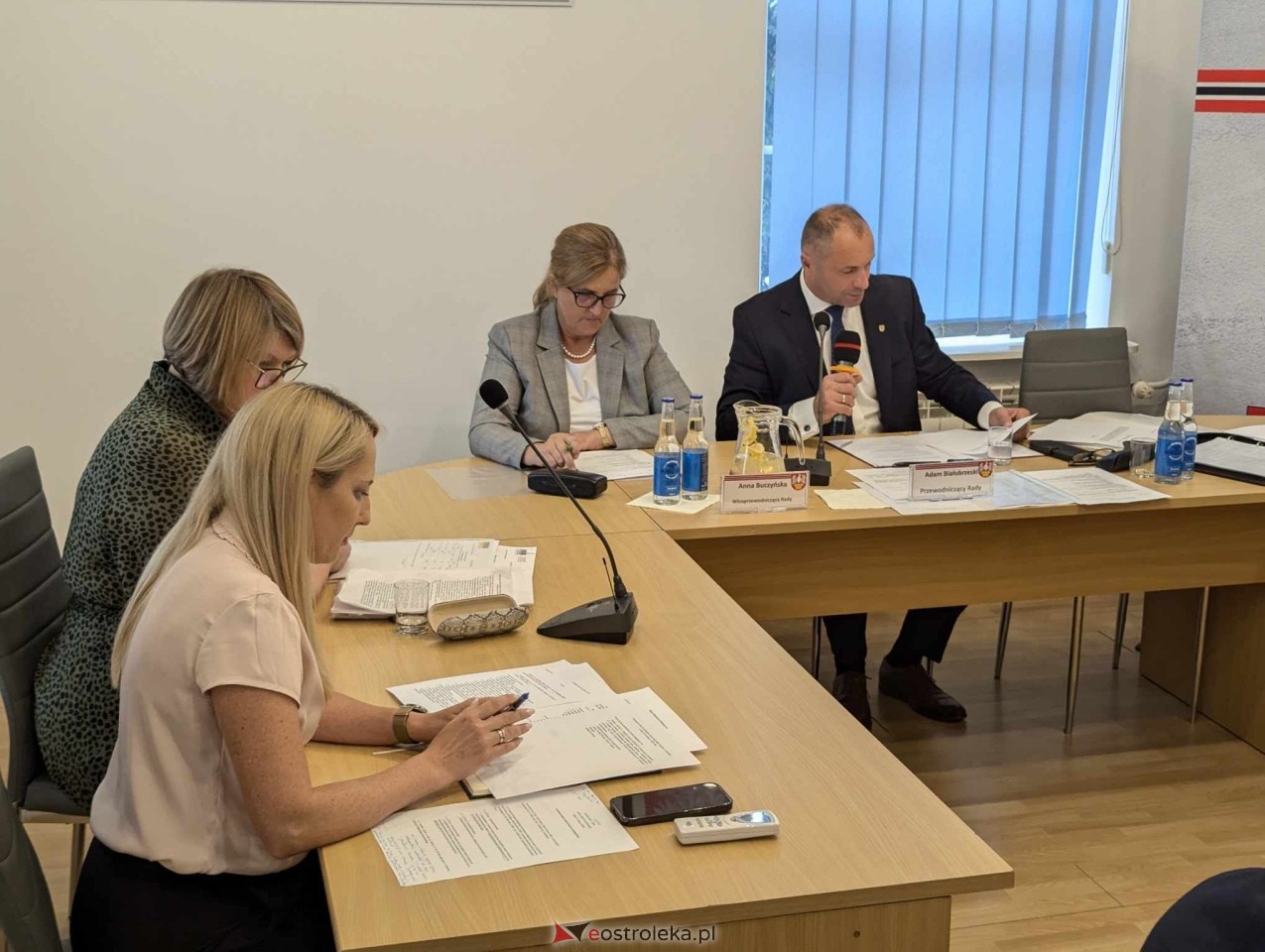 Sesja rady powiatu w Ostrołęce [10.09.2024] - zdjęcie #3 - eOstroleka.pl