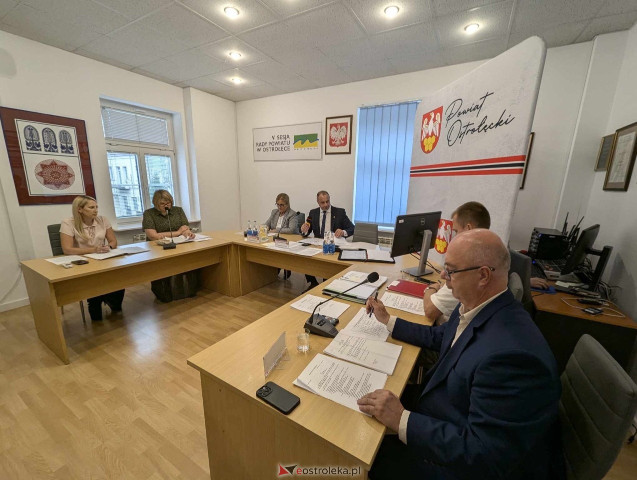 Sesja rady powiatu w Ostrołęce [10.09.2024] - zdjęcie #15 - eOstroleka.pl
