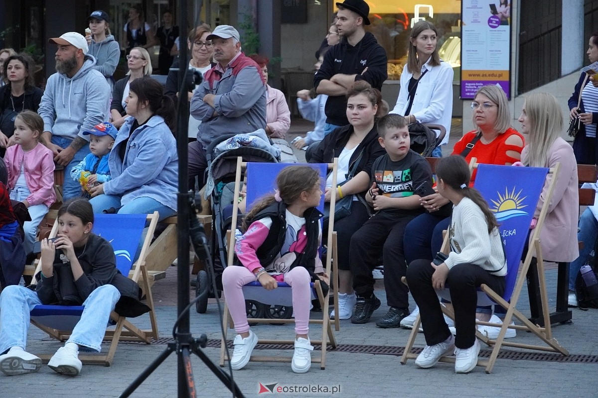 Teatr Delikates „Jak Czesiek i Wiesiek oddali księżyc” InQbator Ostrołęka 2024 [13.09.2024] - zdjęcie #58 - eOstroleka.pl