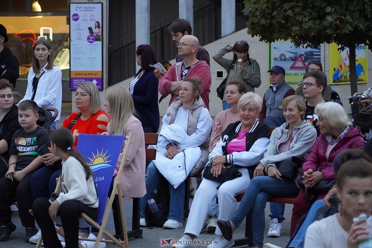 Teatr Delikates „Jak Czesiek i Wiesiek oddali księżyc” InQbator Ostrołęka 2024 [13.09.2024] - zdjęcie #57 - eOstroleka.pl