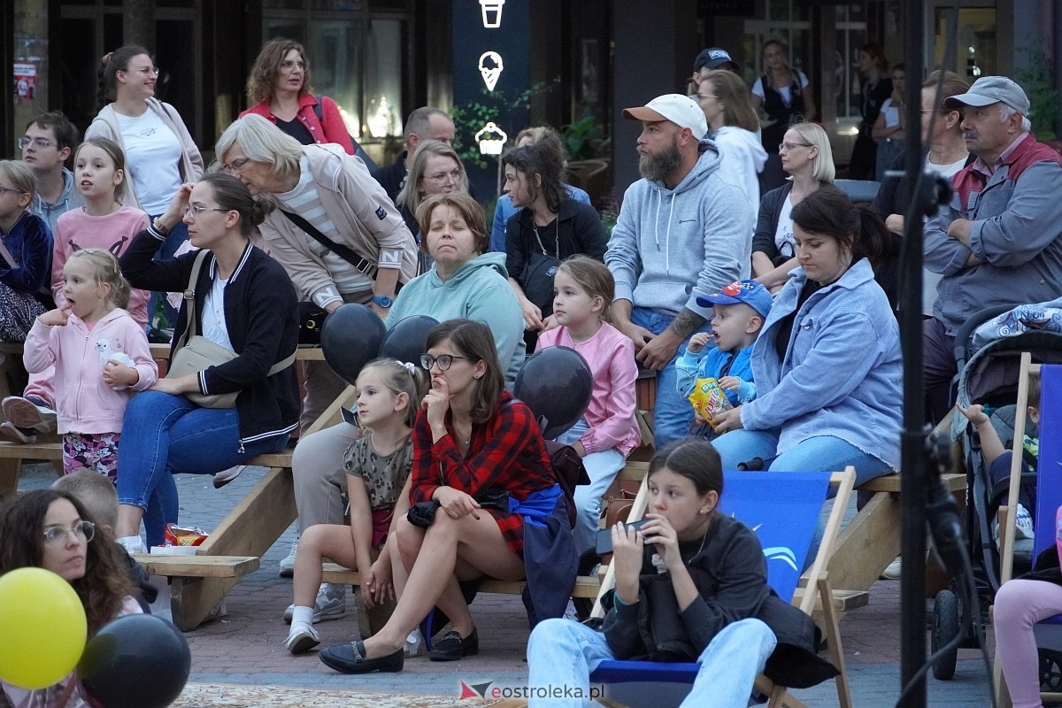 Teatr Delikates „Jak Czesiek i Wiesiek oddali księżyc” InQbator Ostrołęka 2024 [13.09.2024] - zdjęcie #56 - eOstroleka.pl