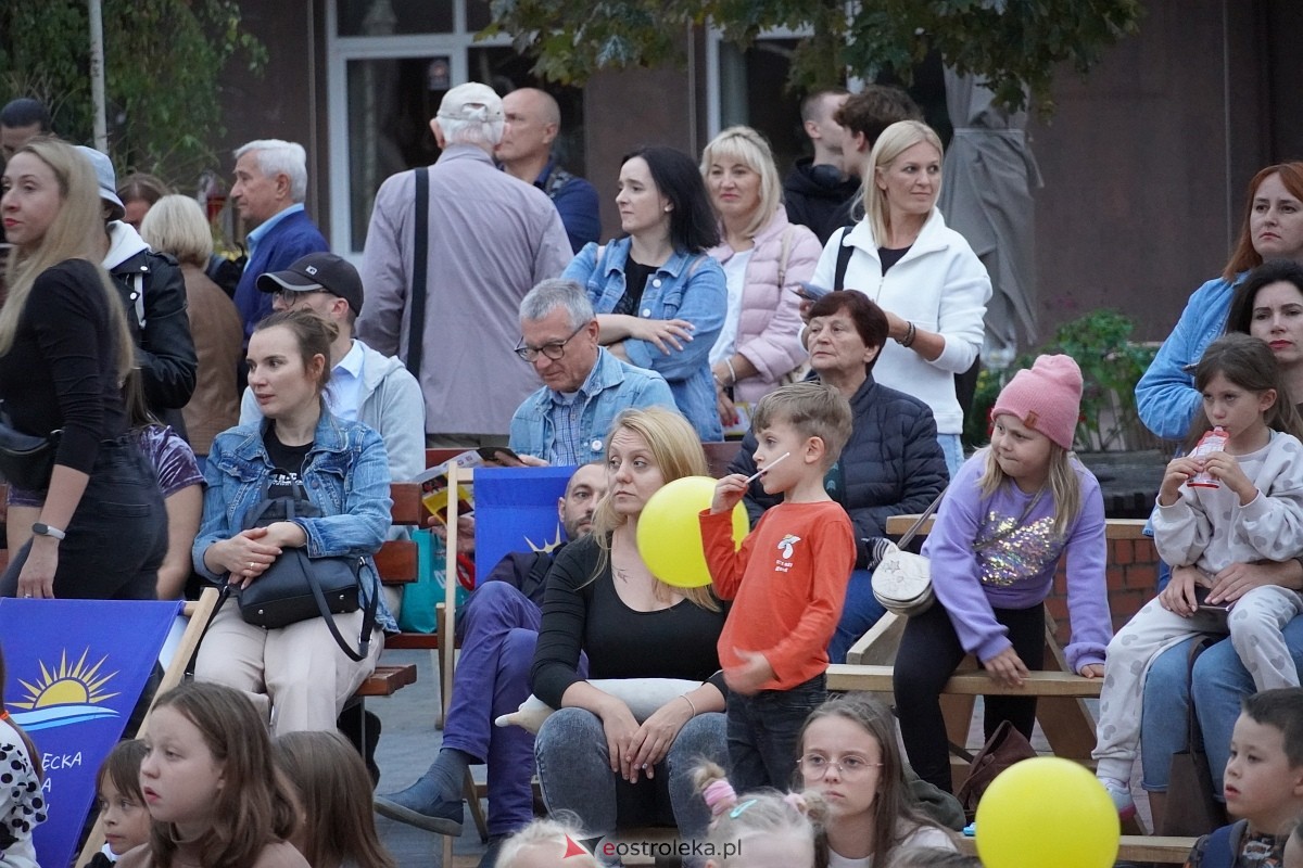Teatr Delikates „Jak Czesiek i Wiesiek oddali księżyc” InQbator Ostrołęka 2024 [13.09.2024] - zdjęcie #53 - eOstroleka.pl