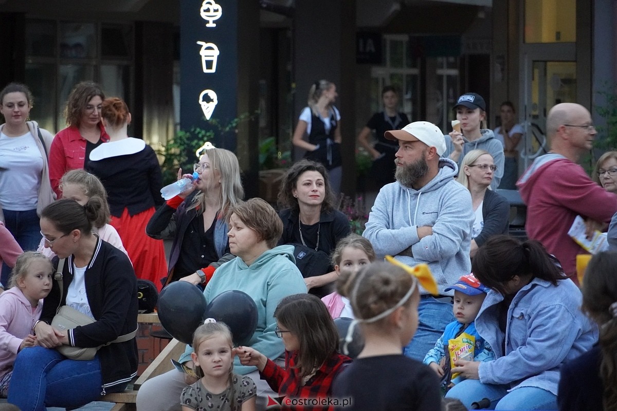 Teatr Delikates „Jak Czesiek i Wiesiek oddali księżyc” InQbator Ostrołęka 2024 [13.09.2024] - zdjęcie #44 - eOstroleka.pl
