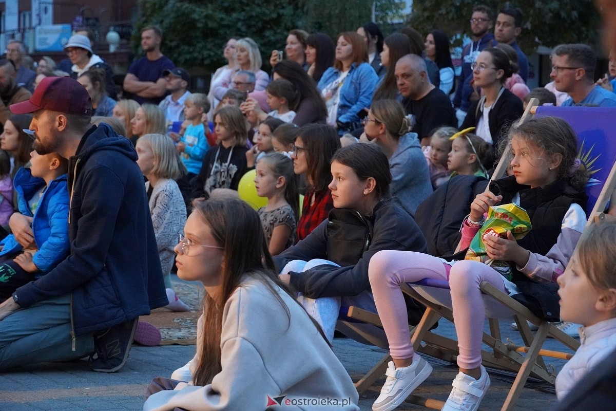 Teatr Delikates „Jak Czesiek i Wiesiek oddali księżyc” InQbator Ostrołęka 2024 [13.09.2024] - zdjęcie #35 - eOstroleka.pl