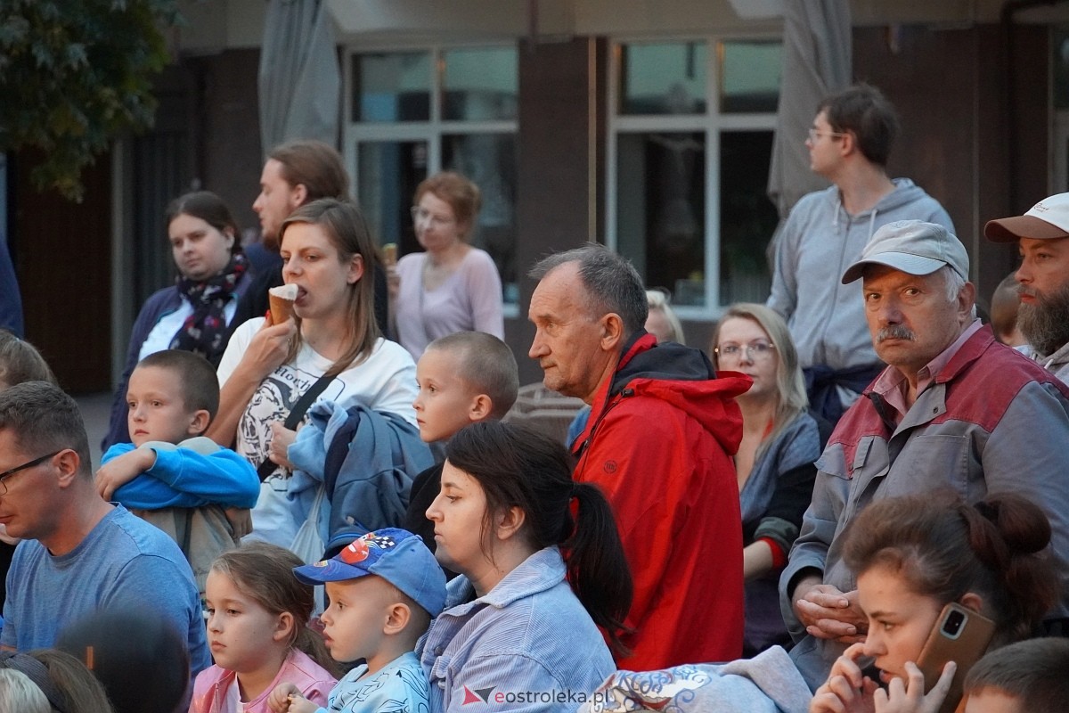 Teatr Delikates „Jak Czesiek i Wiesiek oddali księżyc” InQbator Ostrołęka 2024 [13.09.2024] - zdjęcie #33 - eOstroleka.pl