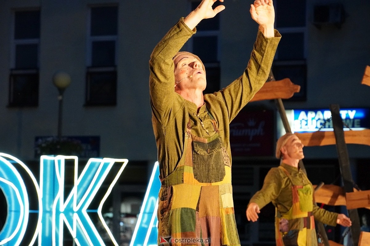 Teatr Delikates „Jak Czesiek i Wiesiek oddali księżyc” InQbator Ostrołęka 2024 [13.09.2024] - zdjęcie #14 - eOstroleka.pl