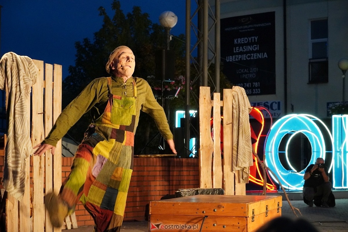 Teatr Delikates „Jak Czesiek i Wiesiek oddali księżyc” InQbator Ostrołęka 2024 [13.09.2024] - zdjęcie #8 - eOstroleka.pl