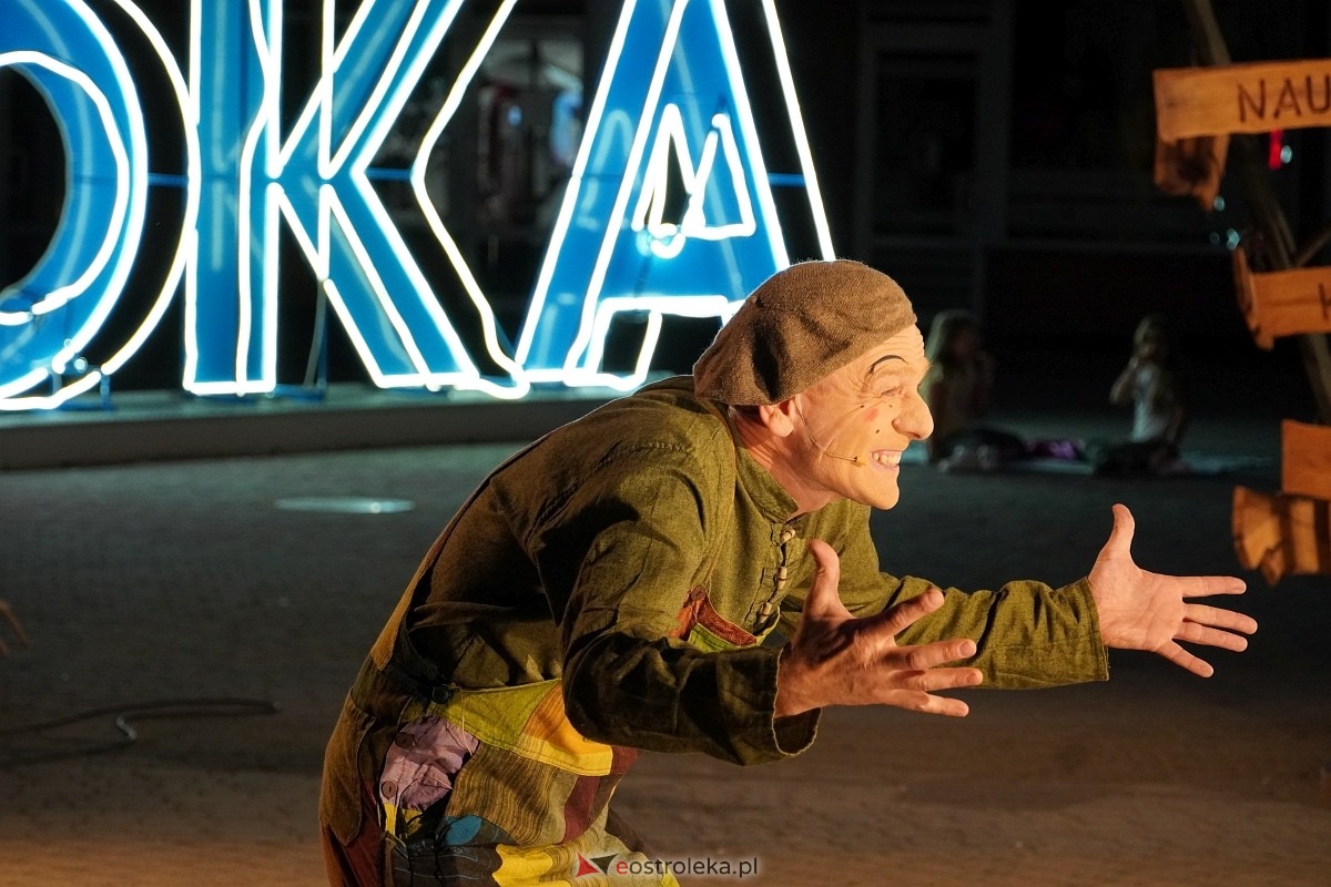 Teatr Delikates „Jak Czesiek i Wiesiek oddali księżyc” InQbator Ostrołęka 2024 [13.09.2024] - zdjęcie #5 - eOstroleka.pl