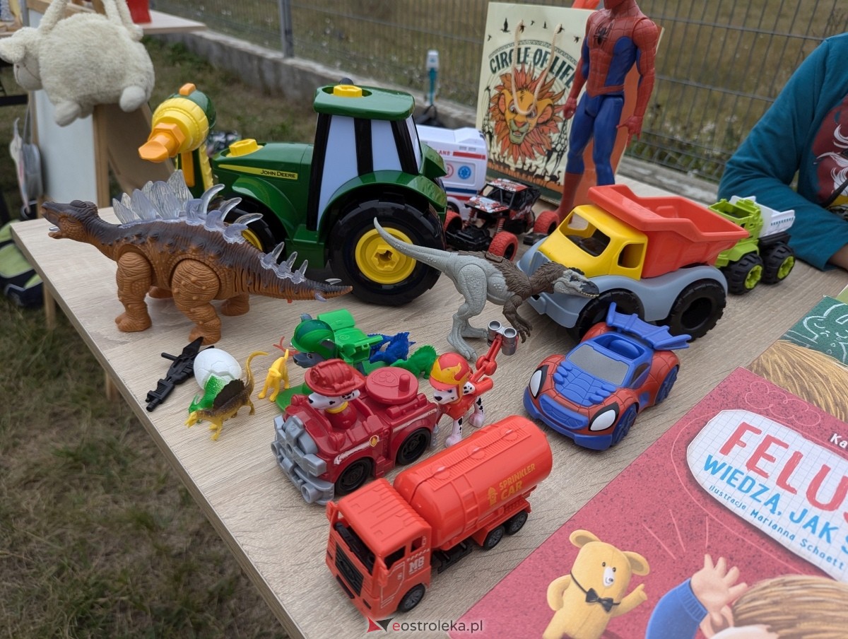 I dzbenińska wyprzedaż garażowa [14.09.2024] - zdjęcie #22 - eOstroleka.pl