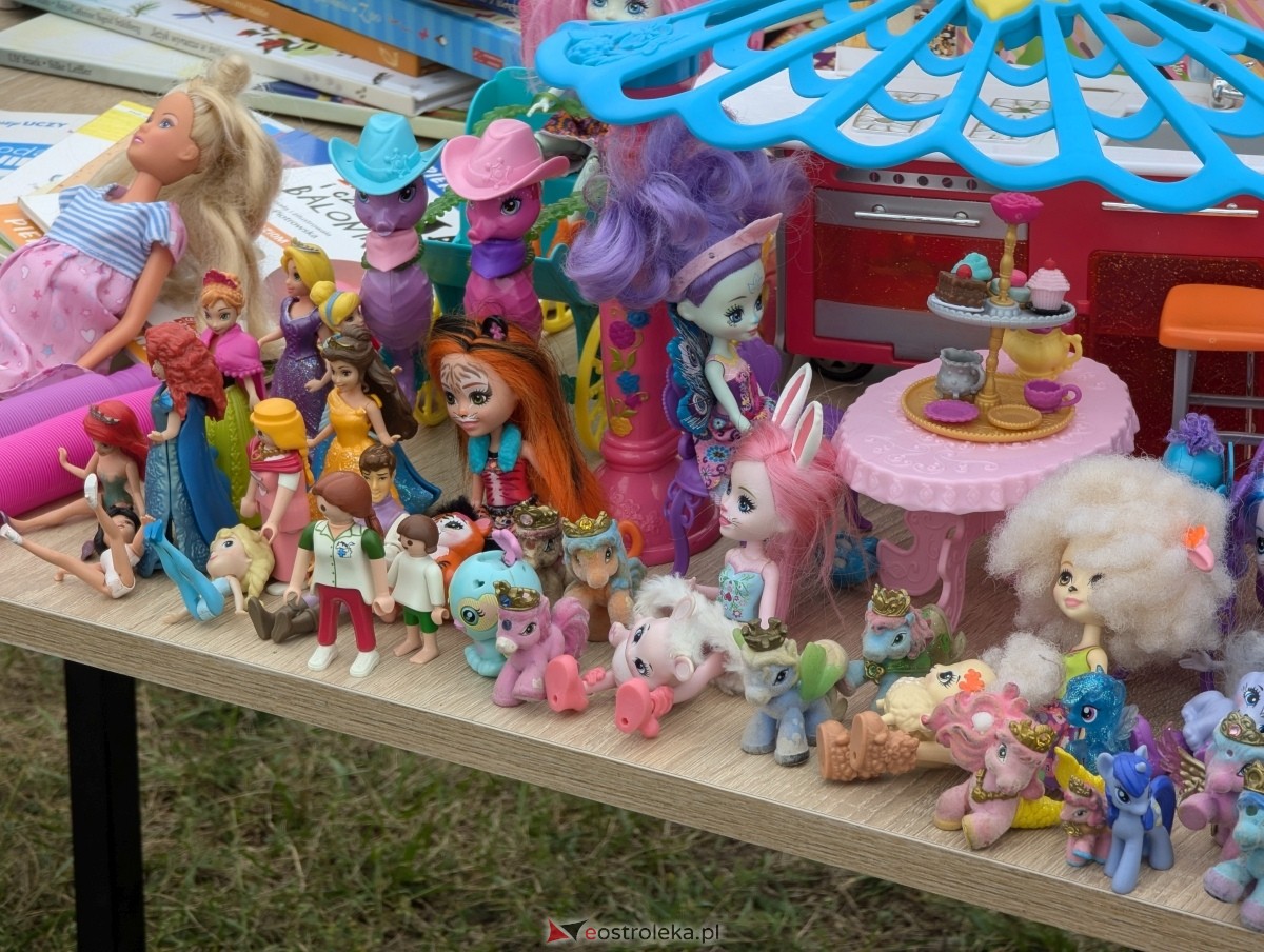 I dzbenińska wyprzedaż garażowa [14.09.2024] - zdjęcie #11 - eOstroleka.pl