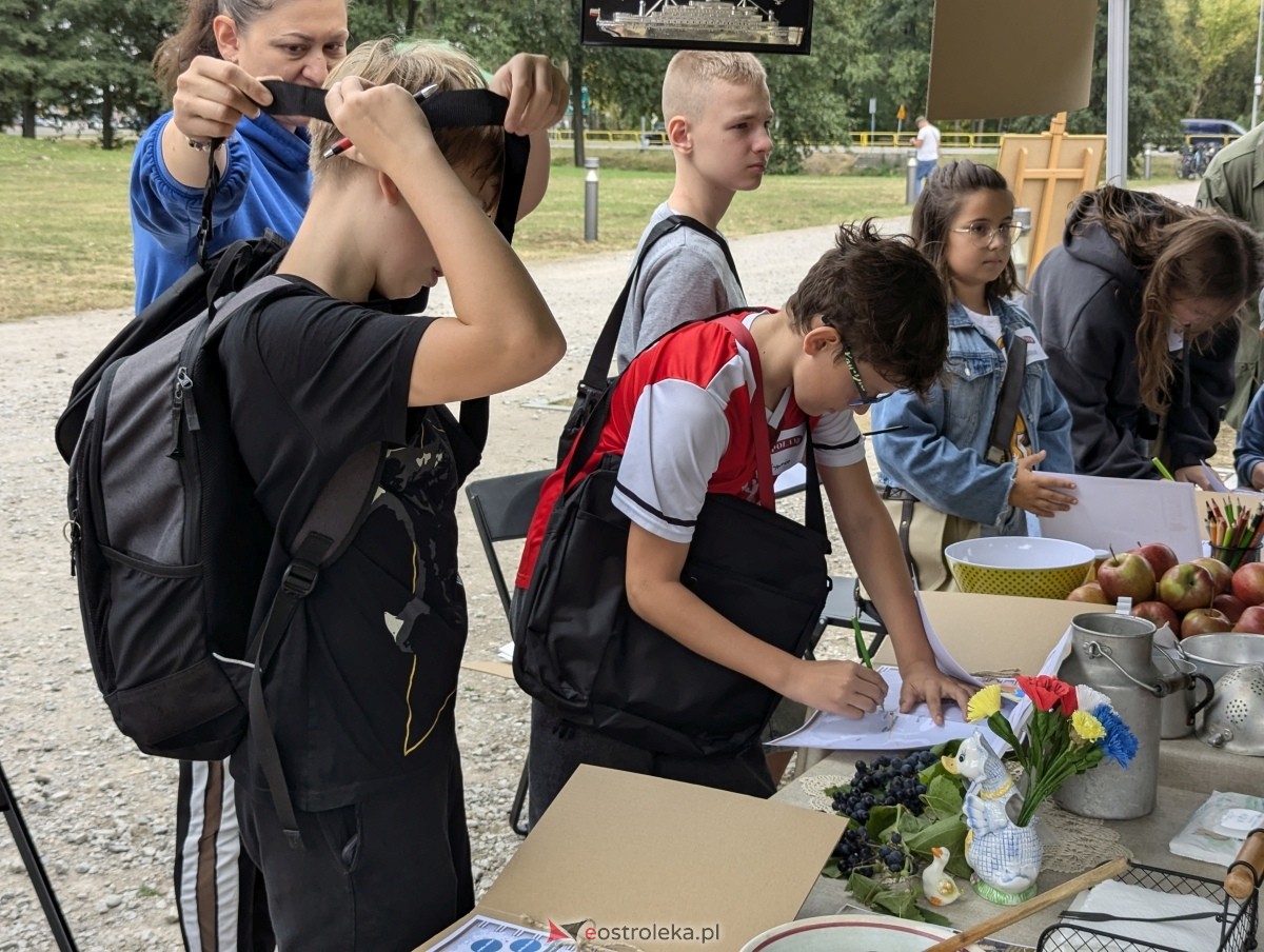 Z małą walizką w daleki świat. Szlakiem misia Wojtka [14.09.2024] - zdjęcie #57 - eOstroleka.pl