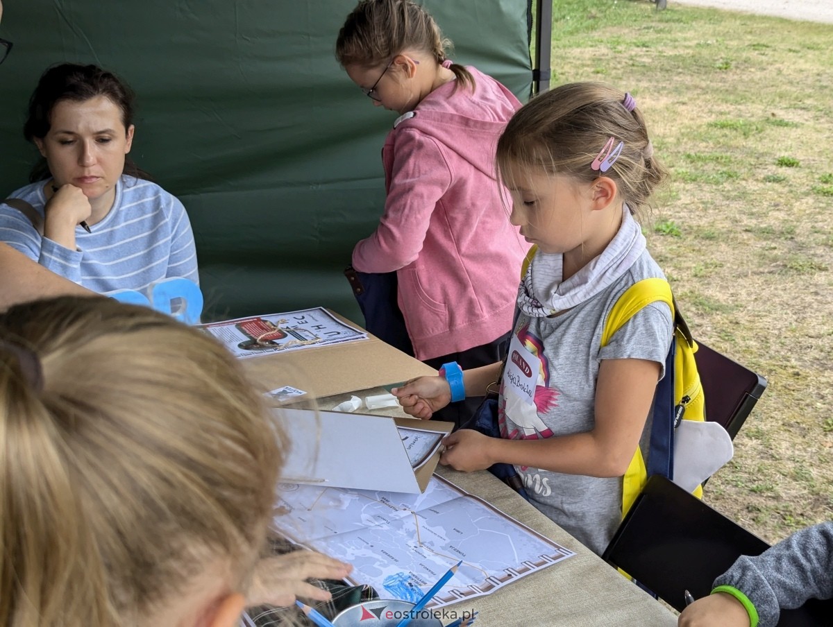 Z małą walizką w daleki świat. Szlakiem misia Wojtka [14.09.2024] - zdjęcie #39 - eOstroleka.pl