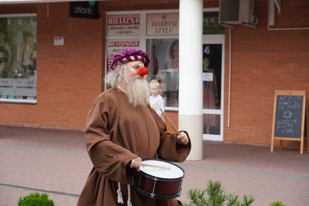 Festiwal Teatralny InQbator - pantomimiczna clownada  [14.09.2024] - zdjęcie #16 - eOstroleka.pl