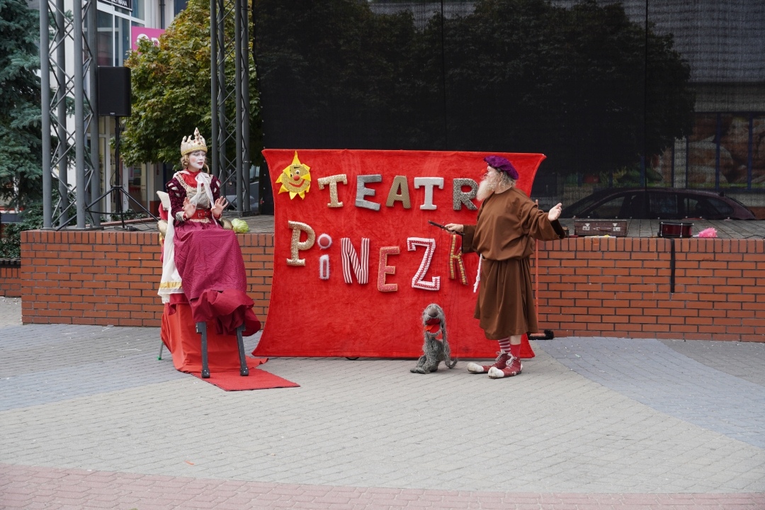 Festiwal Teatralny InQbator - pantomimiczna clownada  [14.09.2024] - zdjęcie #3 - eOstroleka.pl